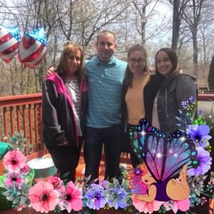 Meet your Posher, Lori